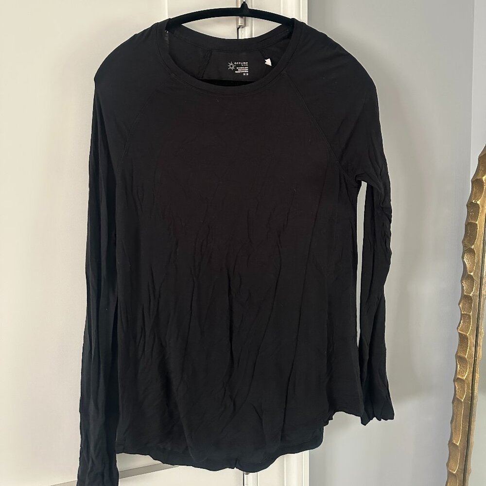 OFFLINE by Aerie Long Sleeve Black Tee - Size M